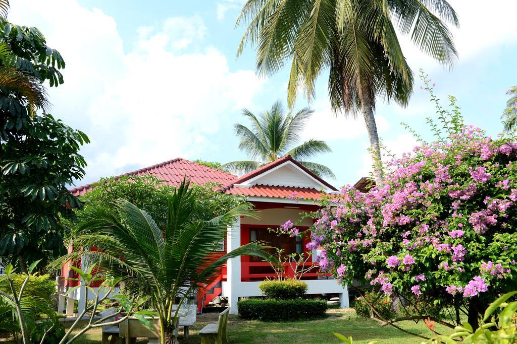 New Sunrise Maenam Village Koh Samui Room photo